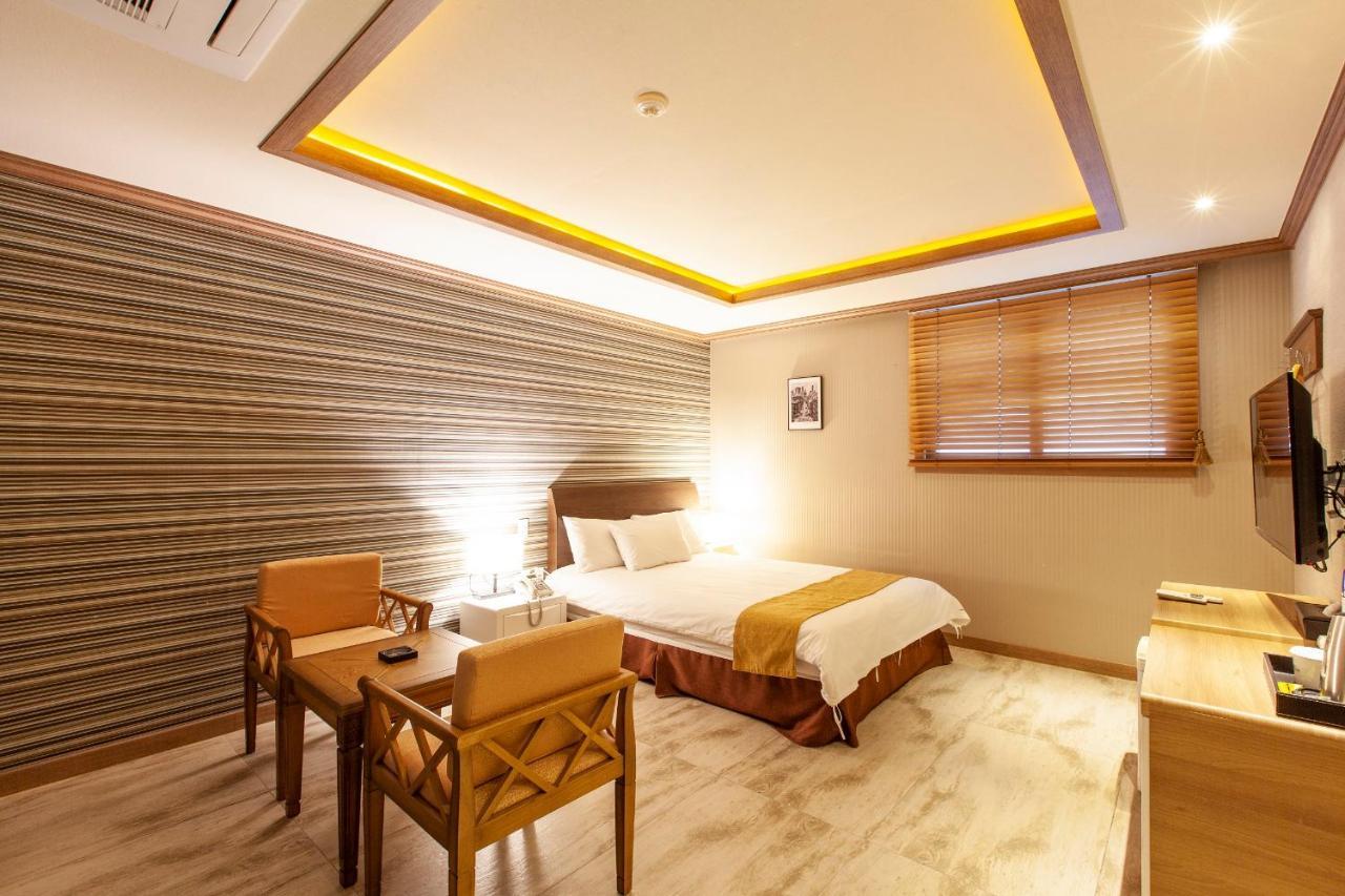 Sahara Hotel Csedzsu Kültér fotó
